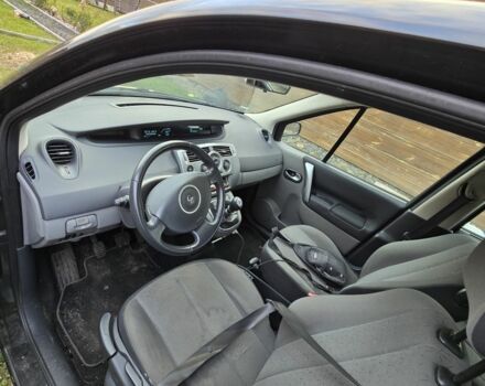 Черный Рено Гранд Сценик, объемом двигателя 1.6 л и пробегом 248 тыс. км за 5300 $, фото 5 на Automoto.ua