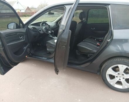 Черный Рено Гранд Сценик, объемом двигателя 1.5 л и пробегом 235 тыс. км за 8400 $, фото 3 на Automoto.ua