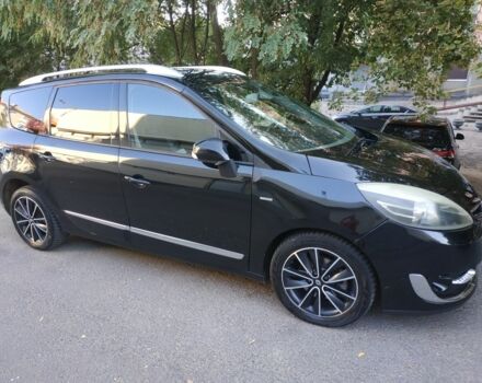 Чорний Рено Гранд Сценік, об'ємом двигуна 1.6 л та пробігом 273 тис. км за 9565 $, фото 1 на Automoto.ua