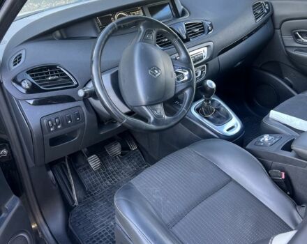 Черный Рено Гранд Сценик, объемом двигателя 1.6 л и пробегом 239 тыс. км за 8500 $, фото 5 на Automoto.ua