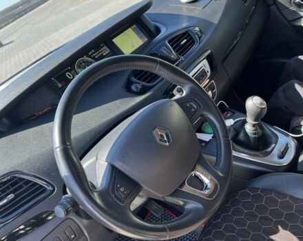 Черный Рено Гранд Сценик, объемом двигателя 1.6 л и пробегом 225 тыс. км за 9499 $, фото 5 на Automoto.ua