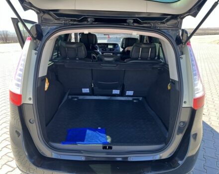 Черный Рено Гранд Сценик, объемом двигателя 1.6 л и пробегом 225 тыс. км за 9499 $, фото 9 на Automoto.ua