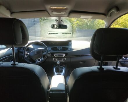 Чорний Рено Гранд Сценік, об'ємом двигуна 1.6 л та пробігом 273 тис. км за 9565 $, фото 5 на Automoto.ua