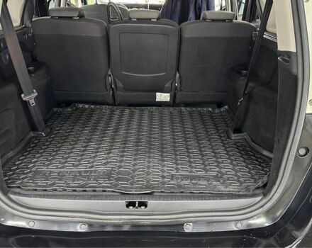 Черный Рено Гранд Сценик, объемом двигателя 1.6 л и пробегом 222 тыс. км за 8500 $, фото 11 на Automoto.ua