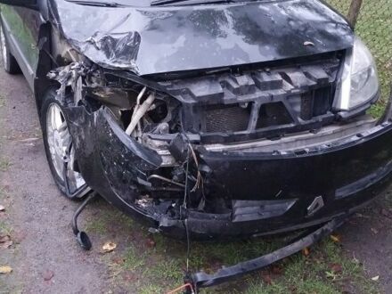 Рено Гранд Сценік 2004 у Сколе на Automoto.ua Чорний Рено Гранд Сценік, об'ємом двигуна 0 л та пробігом 276 тис. км за 1700 $, фото 1 на Automoto.ua