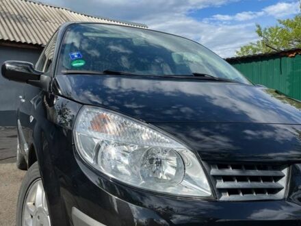 Черный Рено Гранд Сценик, объемом двигателя 1.6 л и пробегом 147 тыс. км за 6200 $, фото 1 на Automoto.ua