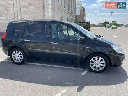 Черный Рено Гранд Сценик, объемом двигателя 2 л и пробегом 175 тыс. км за 6699 $, фото 1 на Automoto.ua