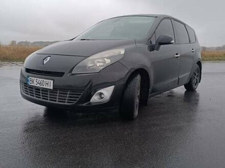 Черный Рено Гранд Сценик, объемом двигателя 1.87 л и пробегом 177 тыс. км за 7200 $, фото 1 на Automoto.ua