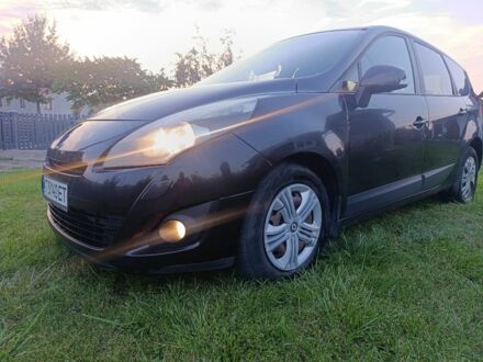 Черный Рено Гранд Сценик, объемом двигателя 1.9 л и пробегом 355 тыс. км за 6600 $, фото 1 на Automoto.ua