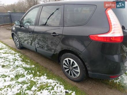 Черный Рено Гранд Сценик, объемом двигателя 1.9 л и пробегом 300 тыс. км за 6400 $, фото 1 на Automoto.ua