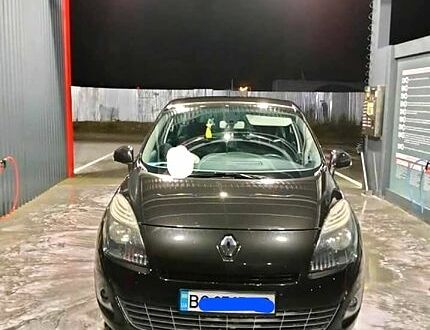 Черный Рено Гранд Сценик, объемом двигателя 1.9 л и пробегом 220 тыс. км за 7800 $, фото 1 на Automoto.ua