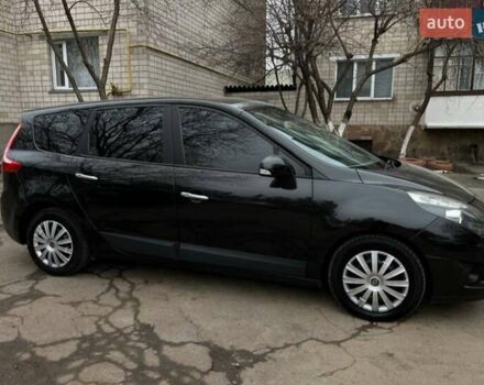 Черный Рено Гранд Сценик, объемом двигателя 1.87 л и пробегом 257 тыс. км за 7700 $, фото 1 на Automoto.ua