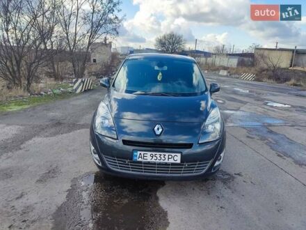 Рено Гранд Сценик 2010 в Павлограде на Automoto.ua Черный Рено Гранд Сценик, объемом двигателя 1.4 л и пробегом 187 тыс. км за 7100 $, фото 1 на Automoto.ua
