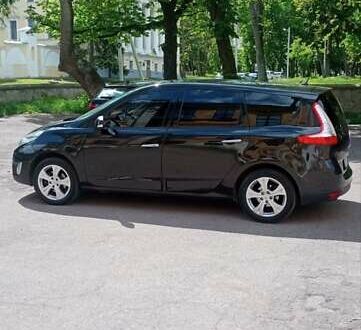 Рено Гранд Сценик 2010 в Чернигове на Automoto.ua Черный Рено Гранд Сценик, объемом двигателя 2 л и пробегом 216 тыс. км за 7950 $, фото 1 на Automoto.ua
