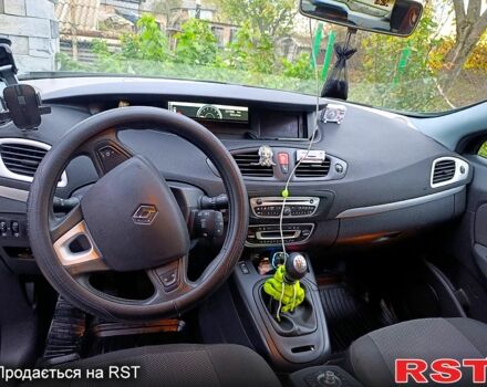 Черный Рено Гранд Сценик, объемом двигателя 1.4 л и пробегом 238 тыс. км за 7800 $, фото 1 на Automoto.ua