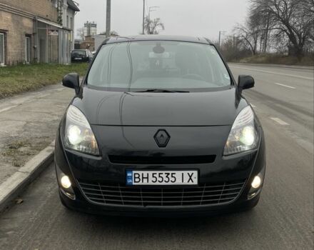 Черный Рено Гранд Сценик, объемом двигателя 1.6 л и пробегом 303 тыс. км за 5900 $, фото 1 на Automoto.ua