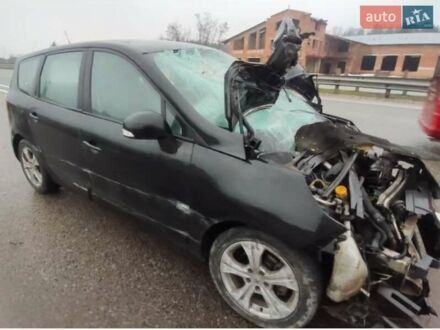 Рено Гранд Сценик 2010 в Житомире на Automoto.ua Черный Рено Гранд Сценик, объемом двигателя 1.5 л и пробегом 230 тыс. км за 3200 $, фото 1 на Automoto.ua