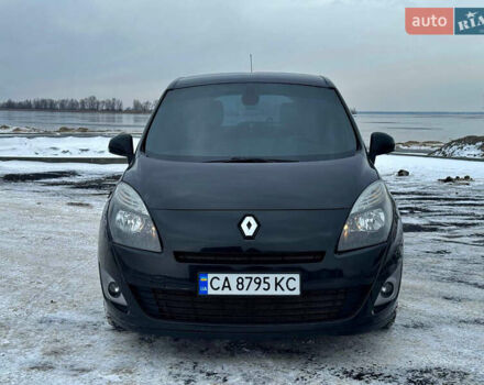 Черный Рено Гранд Сценик, объемом двигателя 1.5 л и пробегом 237 тыс. км за 7300 $, фото 1 на Automoto.ua