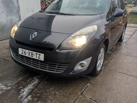 Черный Рено Гранд Сценик, объемом двигателя 1.5 л и пробегом 239 тыс. км за 6999 $, фото 1 на Automoto.ua