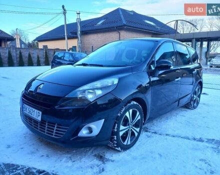 Черный Рено Гранд Сценик, объемом двигателя 1.6 л и пробегом 280 тыс. км за 7700 $, фото 1 на Automoto.ua