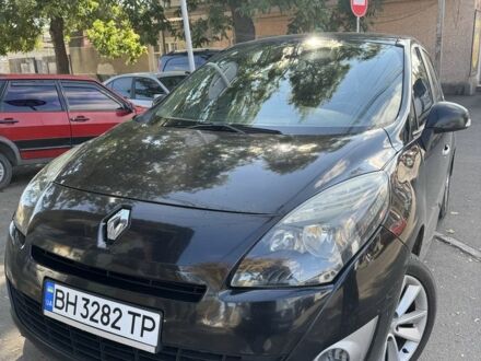 Рено Гранд Сценик 2011 в Измаиле на Automoto.ua Черный Рено Гранд Сценик, объемом двигателя 1.5 л и пробегом 241 тыс. км за 6400 $, фото 1 на Automoto.ua