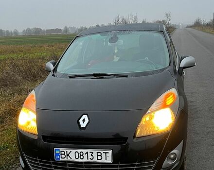 Чорний Рено Гранд Сценік, об'ємом двигуна 1.5 л та пробігом 0 тис. км за 7000 $, фото 1 на Automoto.ua