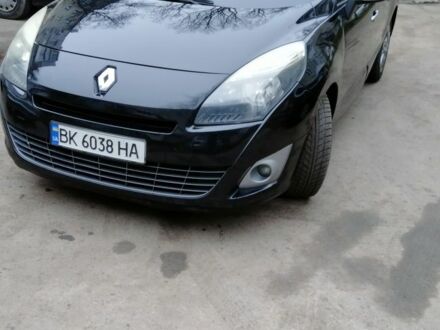 Черный Рено Гранд Сценик, объемом двигателя 1.5 л и пробегом 263 тыс. км за 7400 $, фото 1 на Automoto.ua