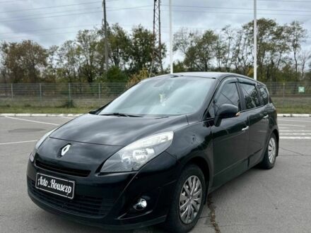 Черный Рено Гранд Сценик, объемом двигателя 0 л и пробегом 250 тыс. км за 7800 $, фото 1 на Automoto.ua