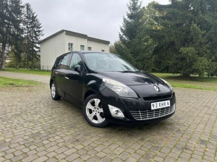 Рено Гранд Сценик 2011 в Луцке на Automoto.ua Черный Рено Гранд Сценик, объемом двигателя 1.4 л и пробегом 242 тыс. км за 6600 $, фото 1 на Automoto.ua