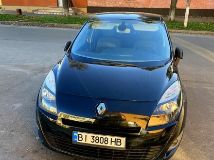 Рено Гранд Сценік 2011 у Гадяче на Automoto.ua Чорний Рено Гранд Сценік, об'ємом двигуна 1.9 л та пробігом 213 тис. км за 8300 $, фото 1 на Automoto.ua