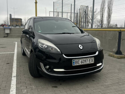 Черный Рено Гранд Сценик, объемом двигателя 1.5 л и пробегом 248 тыс. км за 9000 $, фото 1 на Automoto.ua