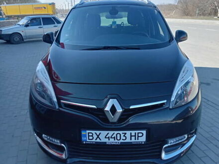 Рено Гранд Сценік 2015 у Шепетовке на Automoto.ua Чорний Рено Гранд Сценік, об'ємом двигуна 1.2 л та пробігом 88 тис. км за 9985 $, фото 1 на Automoto.ua
