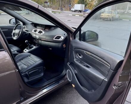 Коричневый Рено Гранд Сценик, объемом двигателя 1.4 л и пробегом 198 тыс. км за 6950 $, фото 5 на Automoto.ua