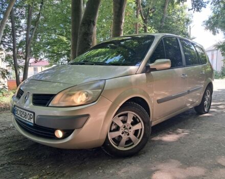 Коричневый Рено Гранд Сценик, объемом двигателя 1.9 л и пробегом 335 тыс. км за 4400 $, фото 1 на Automoto.ua