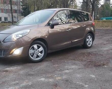 Коричневый Рено Гранд Сценик, объемом двигателя 1.5 л и пробегом 234 тыс. км за 7700 $, фото 5 на Automoto.ua