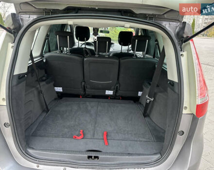 Коричневый Рено Гранд Сценик, объемом двигателя 1.9 л и пробегом 226 тыс. км за 7950 $, фото 10 на Automoto.ua