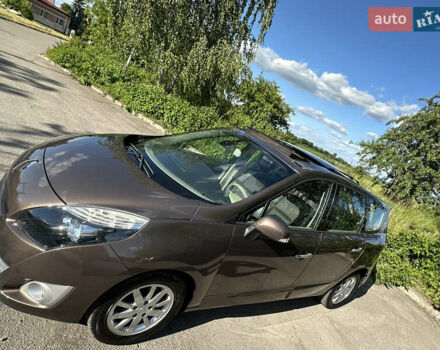 Коричневий Рено Гранд Сценік, об'ємом двигуна 1.5 л та пробігом 237 тис. км за 8300 $, фото 25 на Automoto.ua