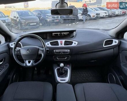 Коричневый Рено Гранд Сценик, объемом двигателя 1.9 л и пробегом 324 тыс. км за 6990 $, фото 31 на Automoto.ua