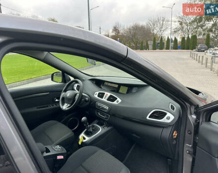 Рено Гранд Сценик 2009 в Житомире на Automoto.ua Коричневый Рено Гранд Сценик, объемом двигателя 1.9 л и пробегом 226 тыс. км за 7950 $, фото 19 на Automoto.ua