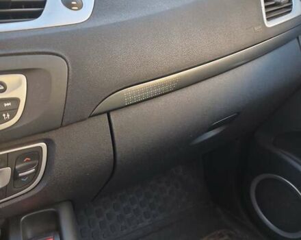 Коричневый Рено Гранд Сценик, объемом двигателя 1.9 л и пробегом 240 тыс. км за 7100 $, фото 4 на Automoto.ua