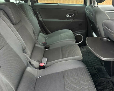 Коричневый Рено Гранд Сценик, объемом двигателя 2 л и пробегом 231 тыс. км за 9300 $, фото 19 на Automoto.ua