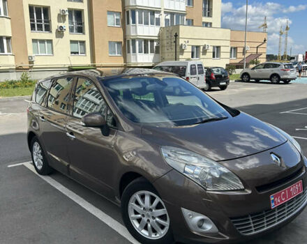 Коричневий Рено Гранд Сценік, об'ємом двигуна 1.4 л та пробігом 198 тис. км за 7100 $, фото 9 на Automoto.ua