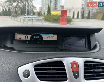 Рено Гранд Сценик 2009 в Житомире на Automoto.ua Коричневый Рено Гранд Сценик, объемом двигателя 1.9 л и пробегом 226 тыс. км за 7950 $, фото 26 на Automoto.ua