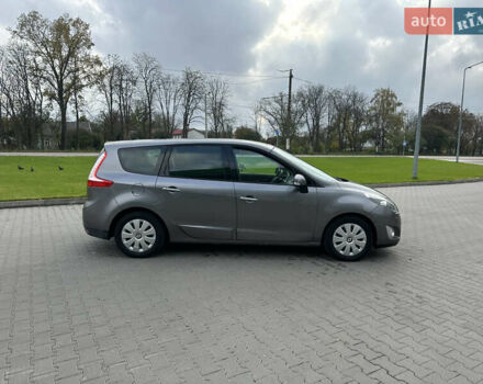 Рено Гранд Сценик 2009 в Житомире на Automoto.ua Коричневый Рено Гранд Сценик, объемом двигателя 1.9 л и пробегом 226 тыс. км за 7950 $, фото 3 на Automoto.ua