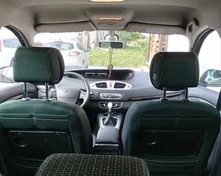 Коричневый Рено Гранд Сценик, объемом двигателя 2 л и пробегом 231 тыс. км за 9300 $, фото 3 на Automoto.ua