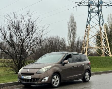 Коричневый Рено Гранд Сценик, объемом двигателя 1.5 л и пробегом 230 тыс. км за 6700 $, фото 13 на Automoto.ua