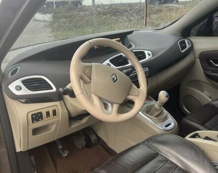 Коричневый Рено Гранд Сценик, объемом двигателя 1.9 л и пробегом 254 тыс. км за 6700 $, фото 9 на Automoto.ua