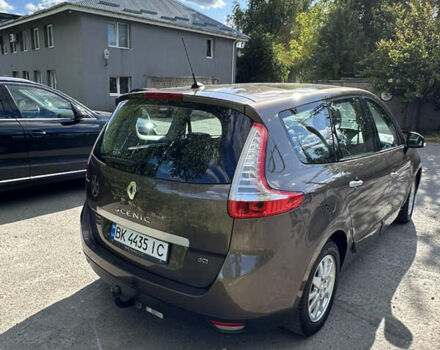 Коричневий Рено Гранд Сценік, об'ємом двигуна 1.5 л та пробігом 237 тис. км за 8300 $, фото 4 на Automoto.ua