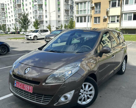 Коричневий Рено Гранд Сценік, об'ємом двигуна 1.4 л та пробігом 198 тис. км за 7100 $, фото 1 на Automoto.ua