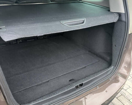 Коричневый Рено Гранд Сценик, объемом двигателя 2 л и пробегом 231 тыс. км за 9300 $, фото 18 на Automoto.ua